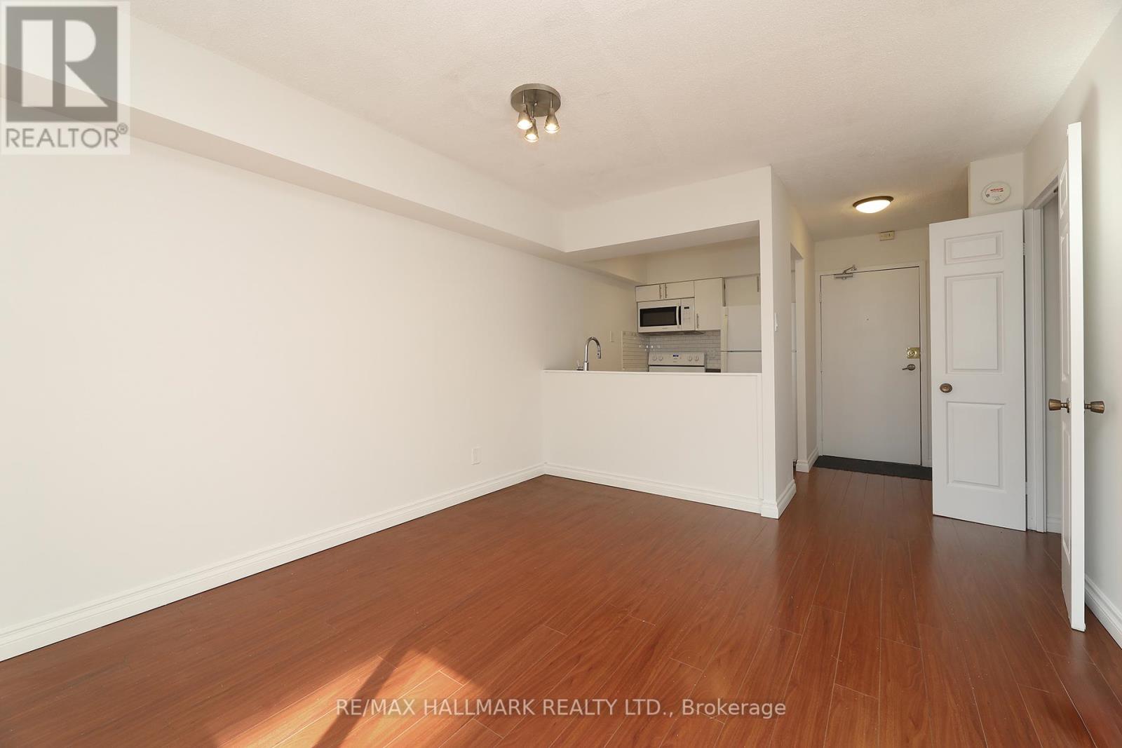 506 - 105 Mccaul Street, Toronto (Kensington-Chinatown), Ontario  M5T 2X4 - Photo 2 - C12175813