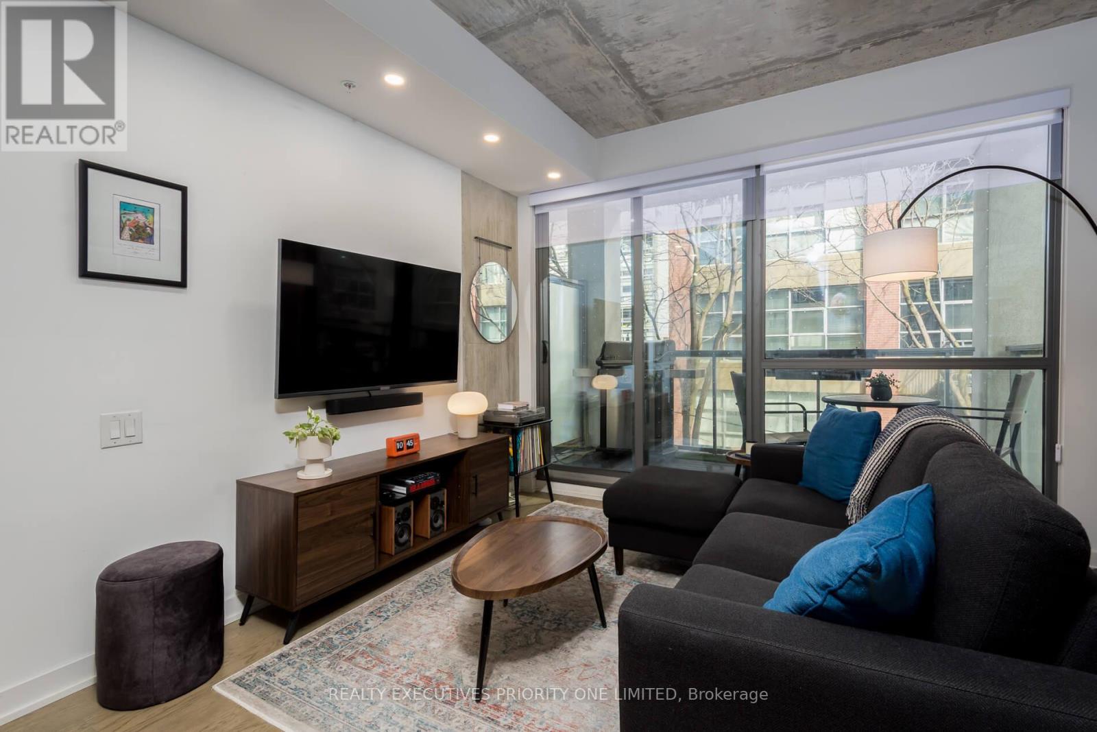 309 - 39 Brant Street, Toronto, Ontario  M5V 0M8 - Photo 10 - C12175849