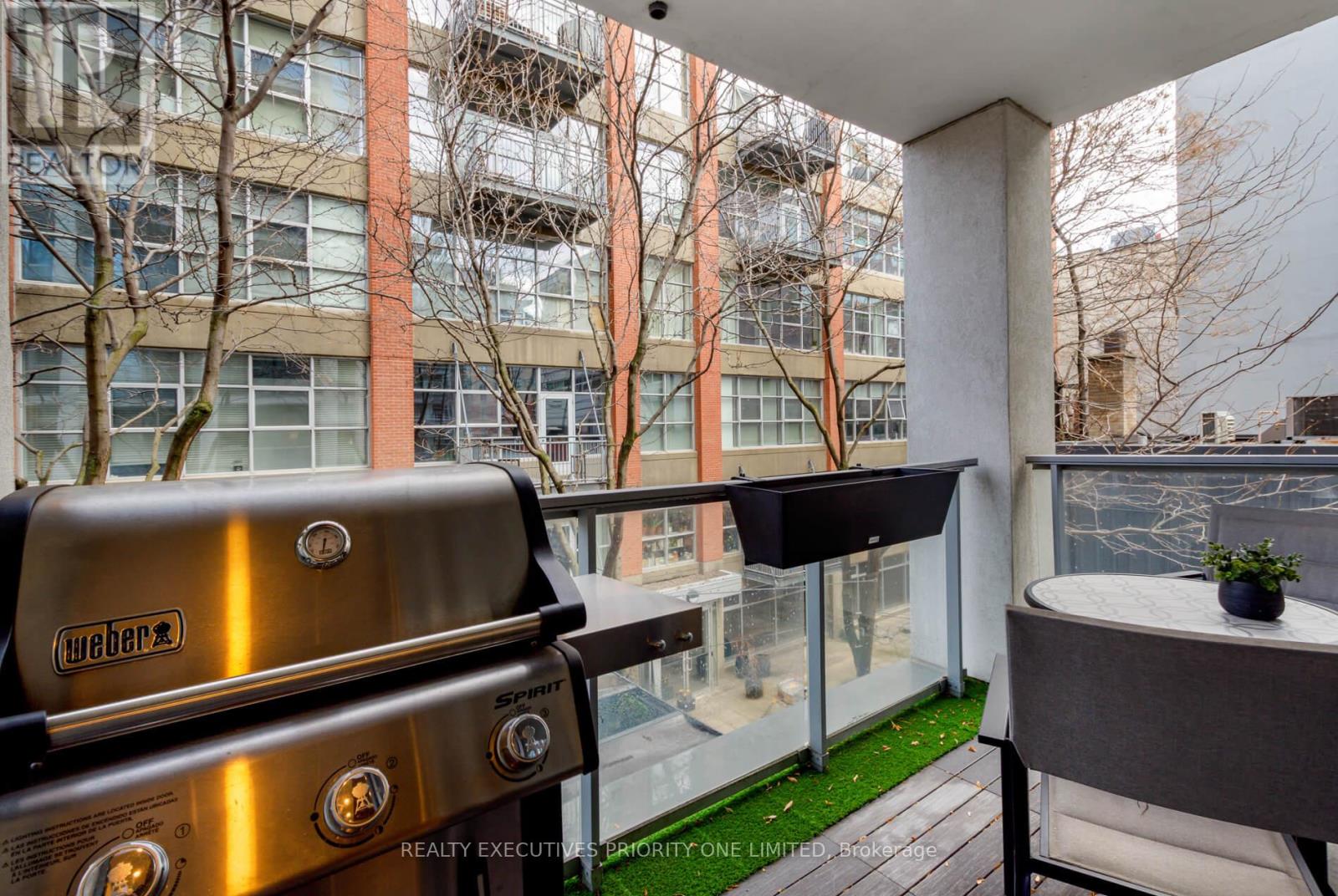 309 - 39 Brant Street, Toronto, Ontario  M5V 0M8 - Photo 18 - C12175849