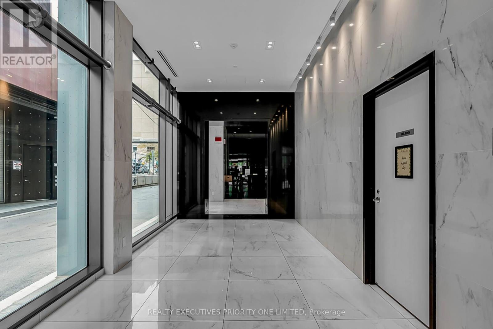 309 - 39 Brant Street, Toronto, Ontario  M5V 0M8 - Photo 3 - C12175849