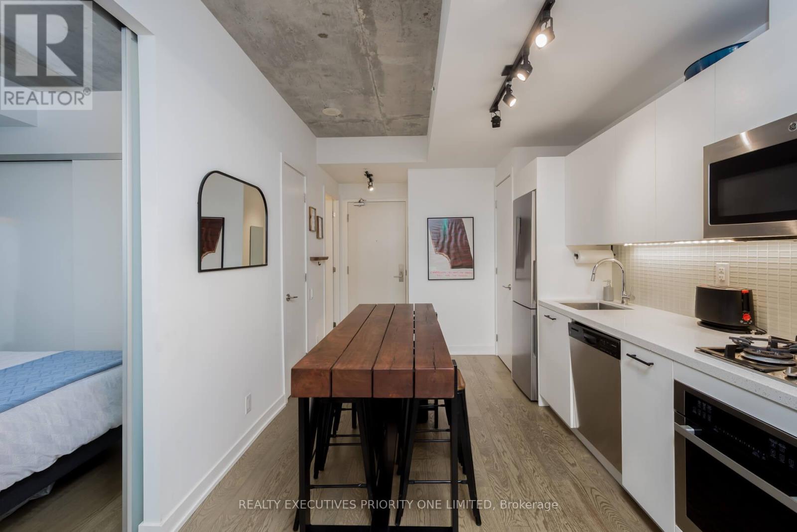 309 - 39 Brant Street, Toronto, Ontario  M5V 0M8 - Photo 7 - C12175849