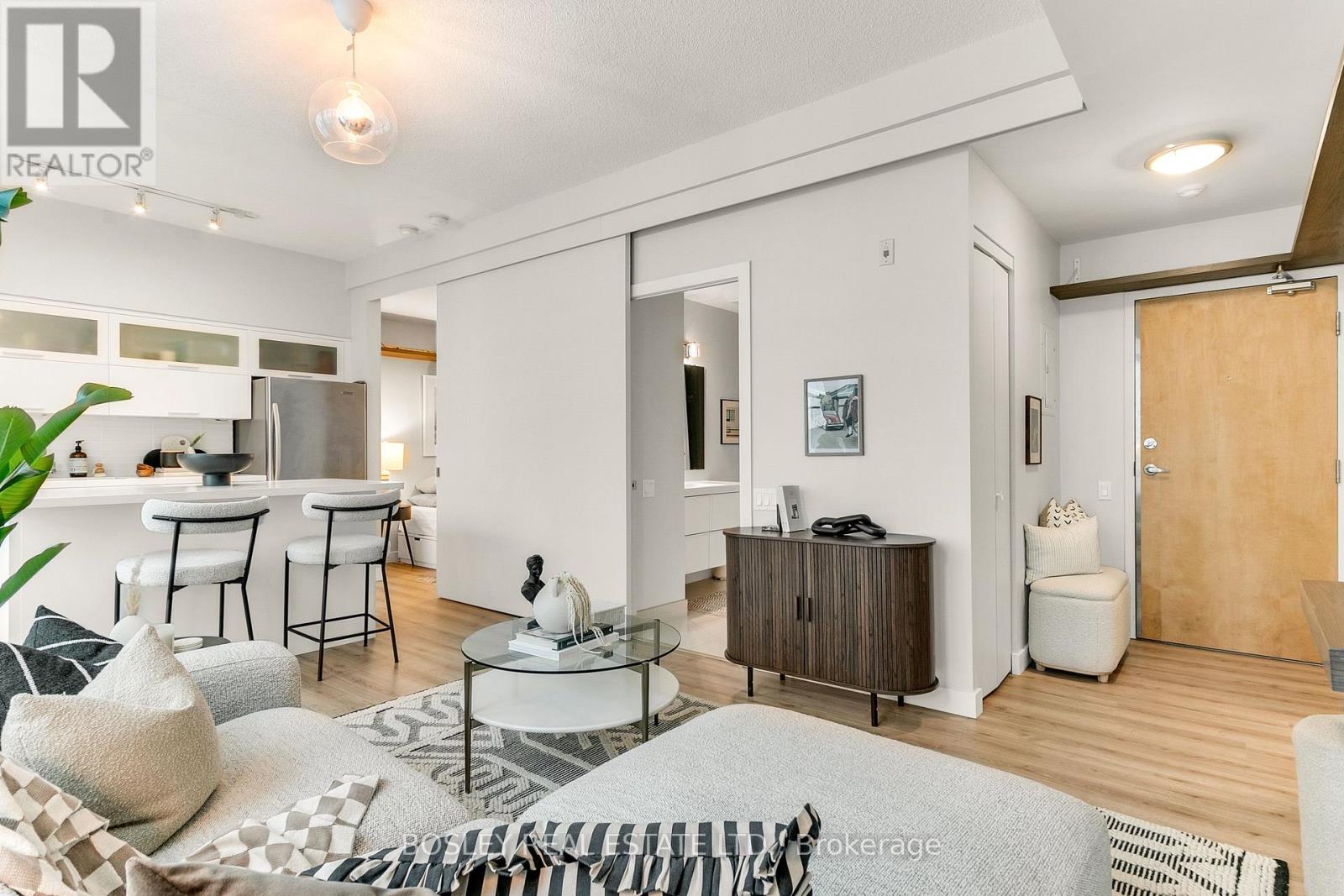 708 - 50 Camden Street, Toronto, Ontario  M5V 3N1 - Photo 4 - C12175869