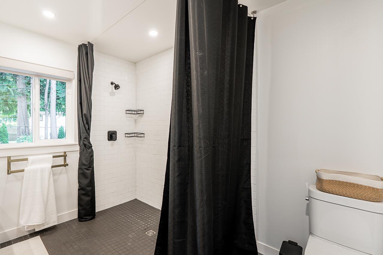 24780 40 Avenue, Langley, British Columbia  V2Z 2L9 - Photo 14 - R3007073