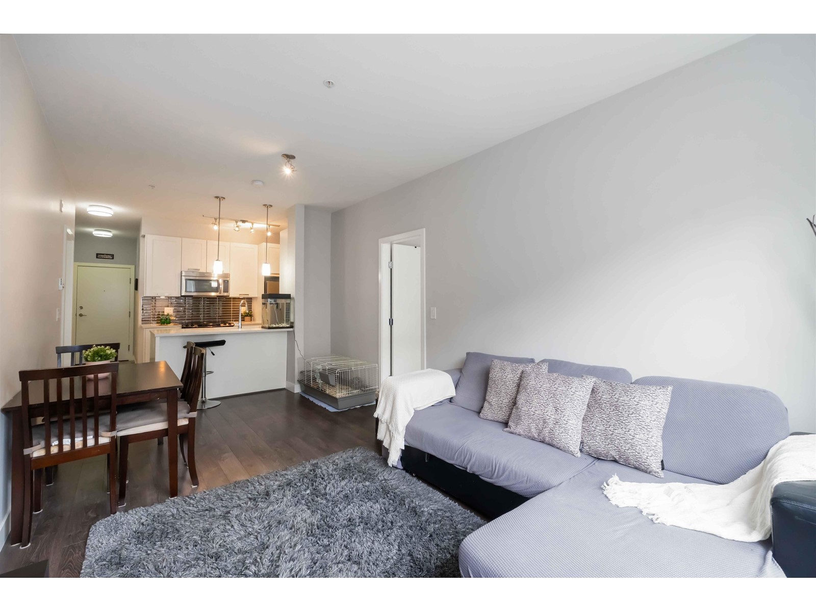 208 10455 154 Street, Surrey, British Columbia  V3R 0C5 - Photo 4 - R3007596