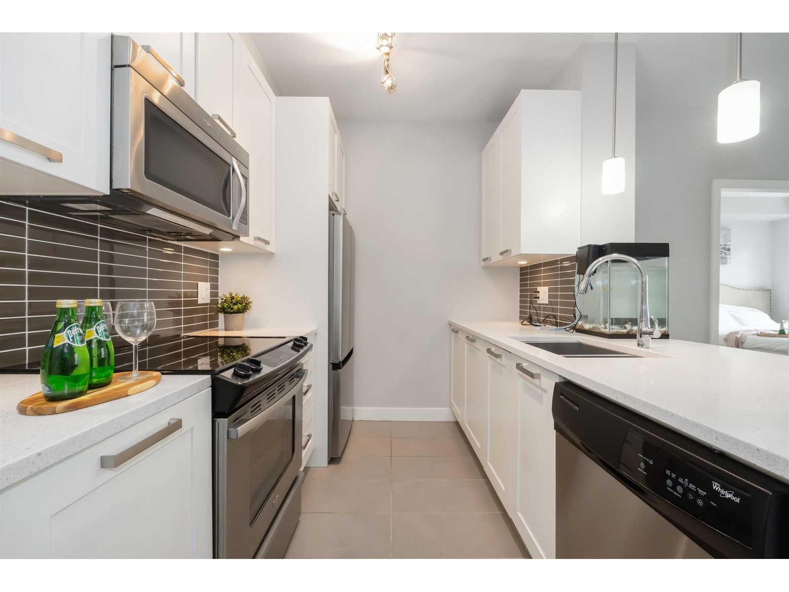 208 10455 154 Street, Surrey, British Columbia  V3R 0C5 - Photo 8 - R3007596