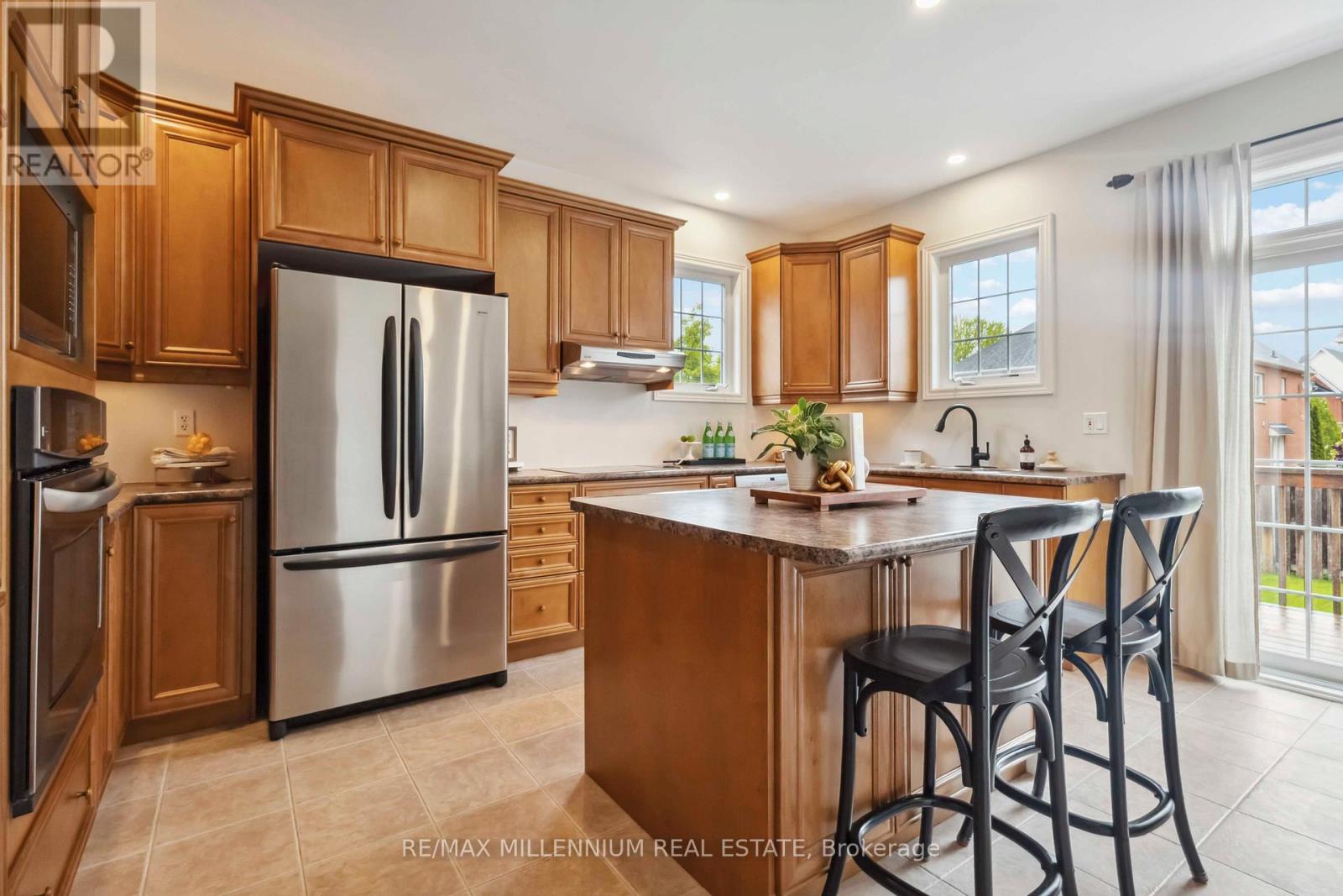27 Corsham Drive, Whitby, Ontario  L1M 2K5 - Photo 16 - E12175842