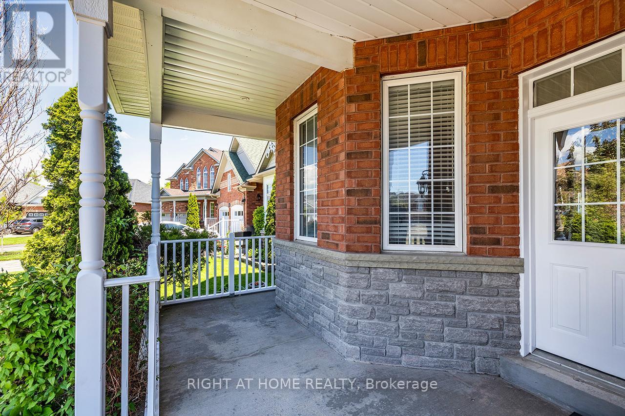 148 Brookhouse Drive, Clarington, Ontario  L1B 1N9 - Photo 4 - E12175895