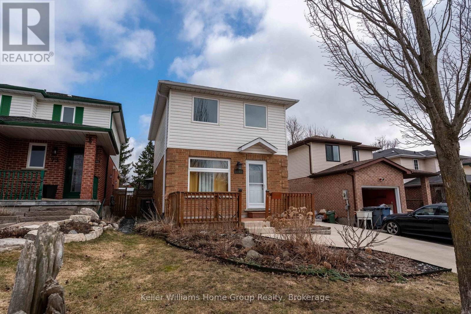 71 Watt Street, Guelph, Ontario  N1E 6W6 - Photo 3 - X12176061