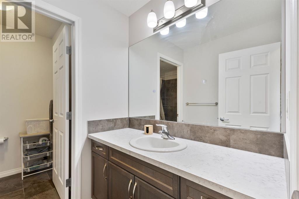 234 Hillcrest Square, Airdrie, Alberta  T4B 4B3 - Photo 21 - A2210840