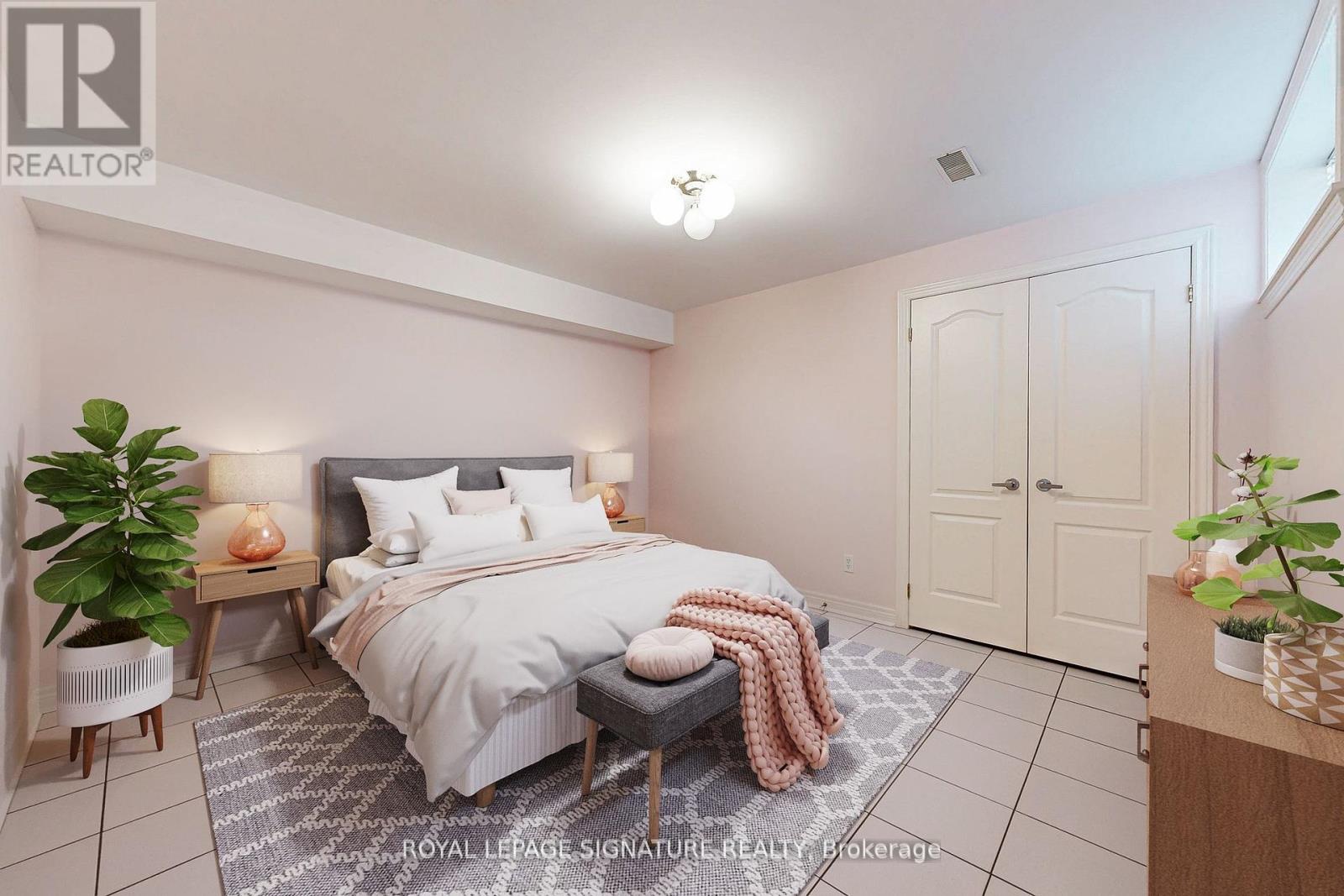 65 Gates Road, Vaughan (West Woodbridge), Ontario  L4L 8R6 - Photo 7 - N12175776