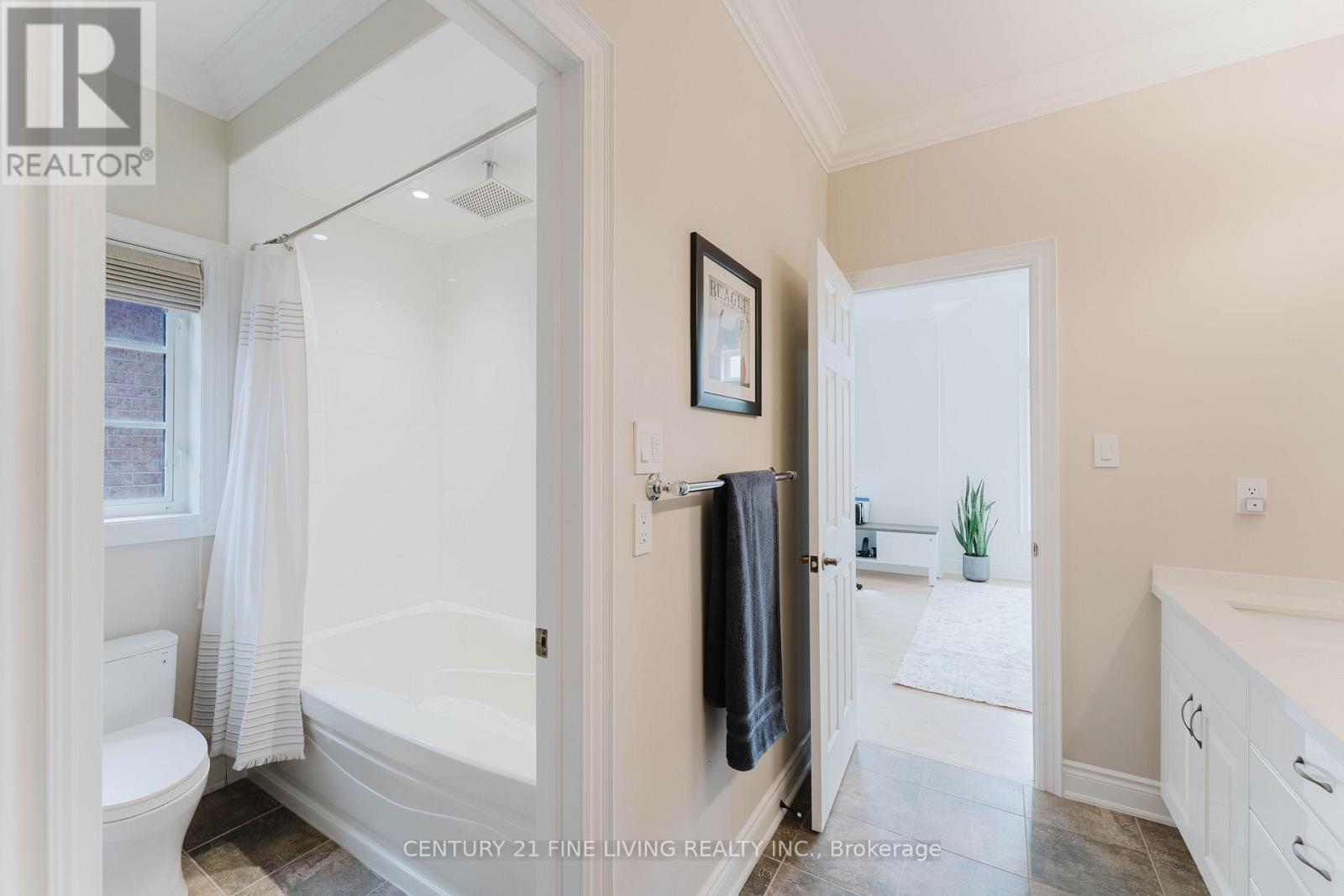 96 Wolf Creek Crescent, Vaughan (Patterson), Ontario  L6A 4B9 - Photo 23 - N12175794