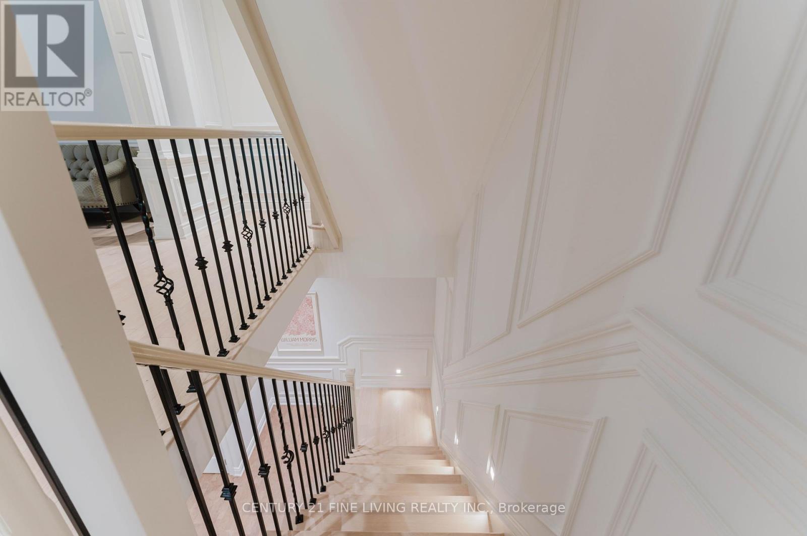 96 Wolf Creek Crescent, Vaughan (Patterson), Ontario  L6A 4B9 - Photo 31 - N12175794