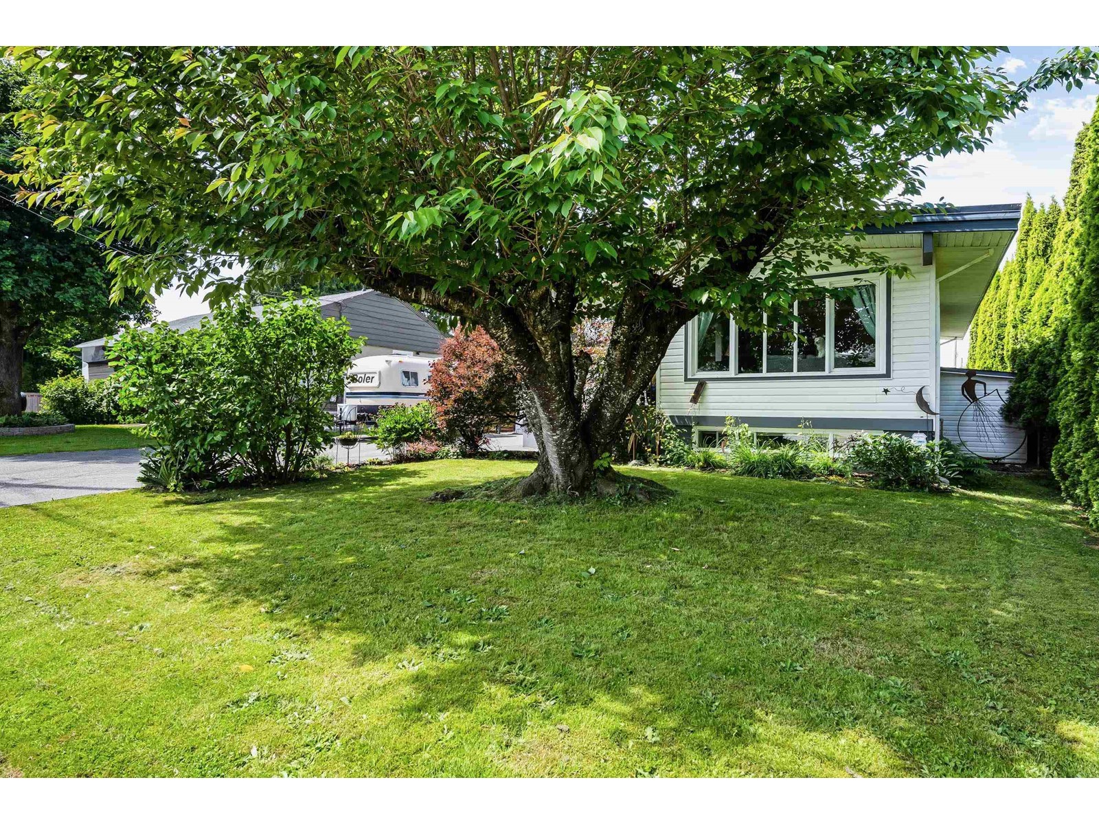 9695 Harrison Street, Chilliwack Proper West, Chilliwack, British Columbia  V2P 4E8 - Photo 1 - R3007112