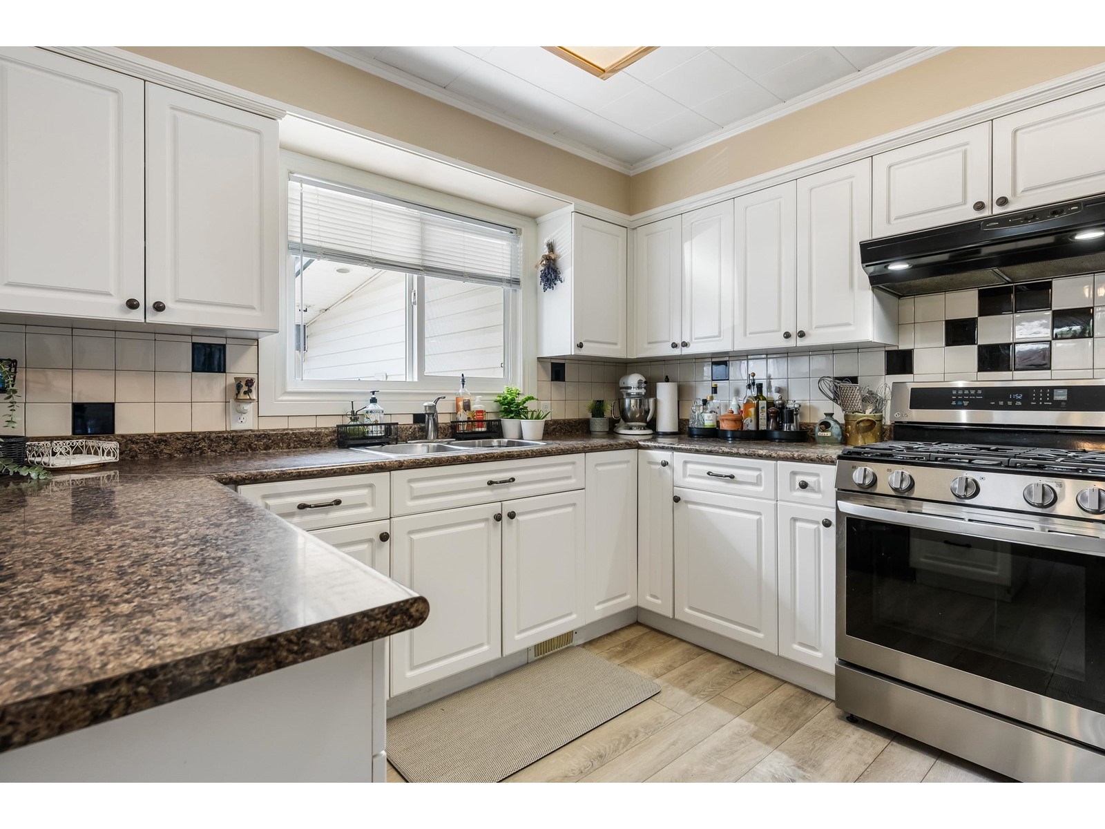 9695 Harrison Street, Chilliwack Proper West, Chilliwack, British Columbia  V2P 4E8 - Photo 14 - R3007112