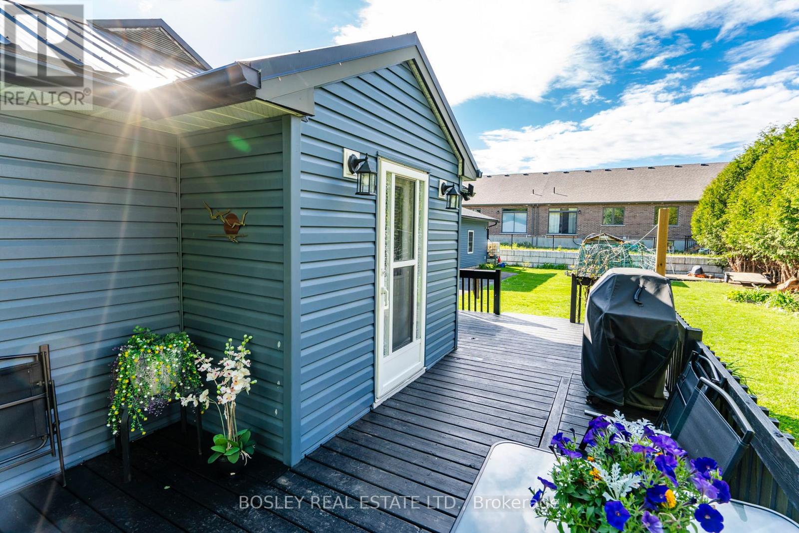 976 Yonge Street, Midland, Ontario  L4R 2E7 - Photo 22 - S12175767
