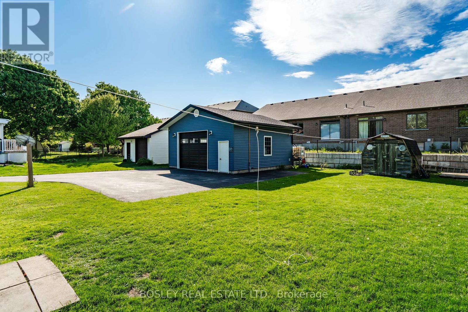 976 Yonge Street, Midland, Ontario  L4R 2E7 - Photo 24 - S12175767