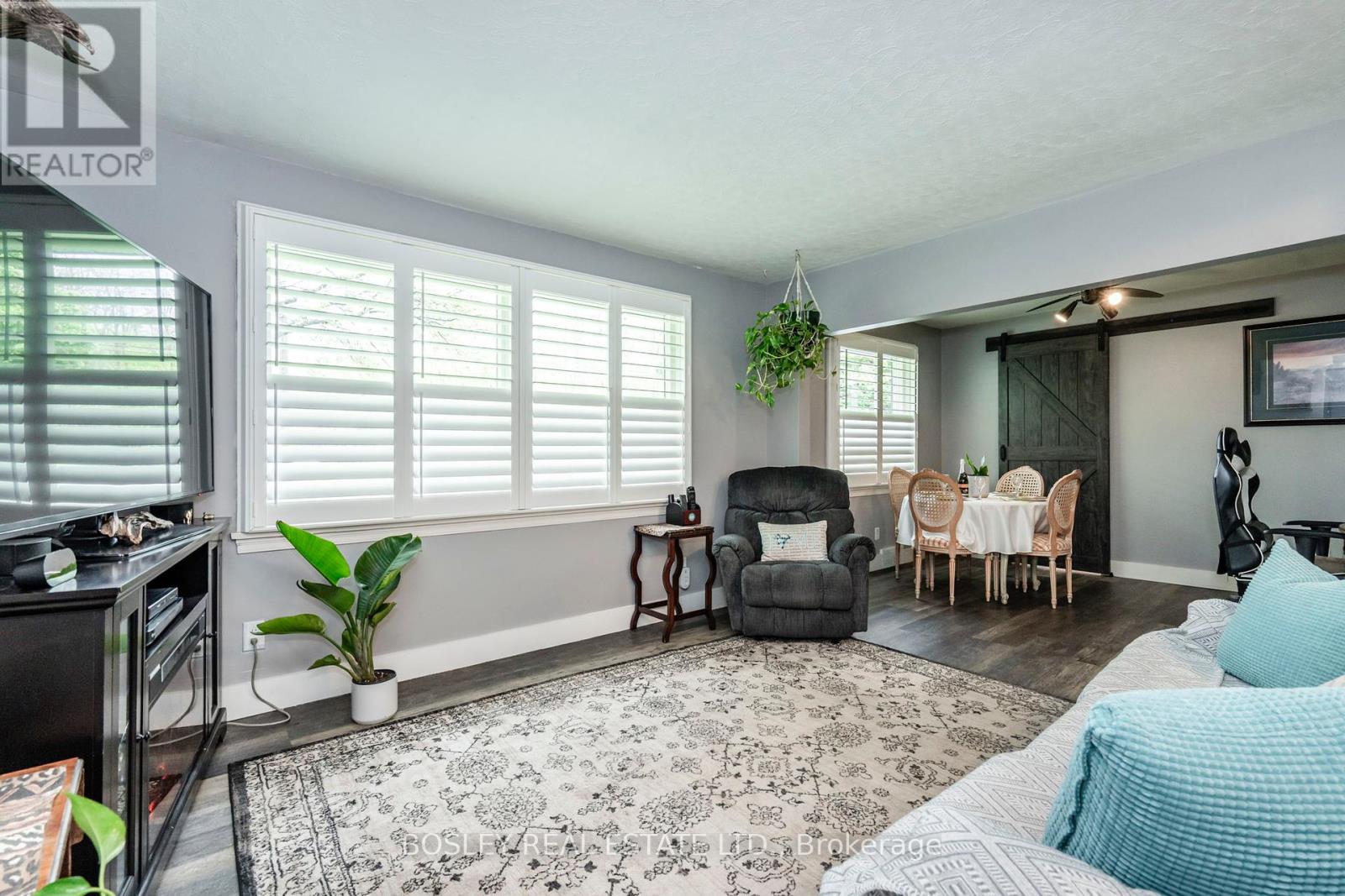 976 Yonge Street, Midland, Ontario  L4R 2E7 - Photo 7 - S12175767