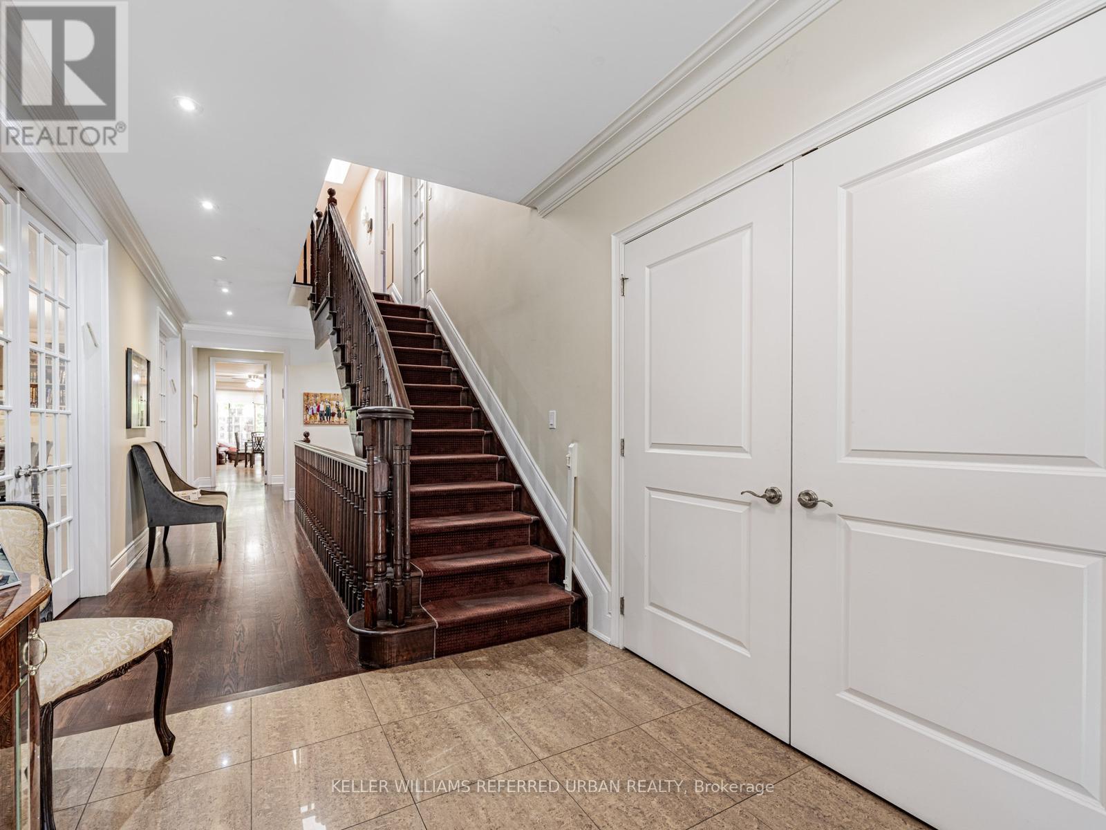 526 Coldstream Avenue, Toronto, Ontario  M6B 2K6 - Photo 3 - C12176040