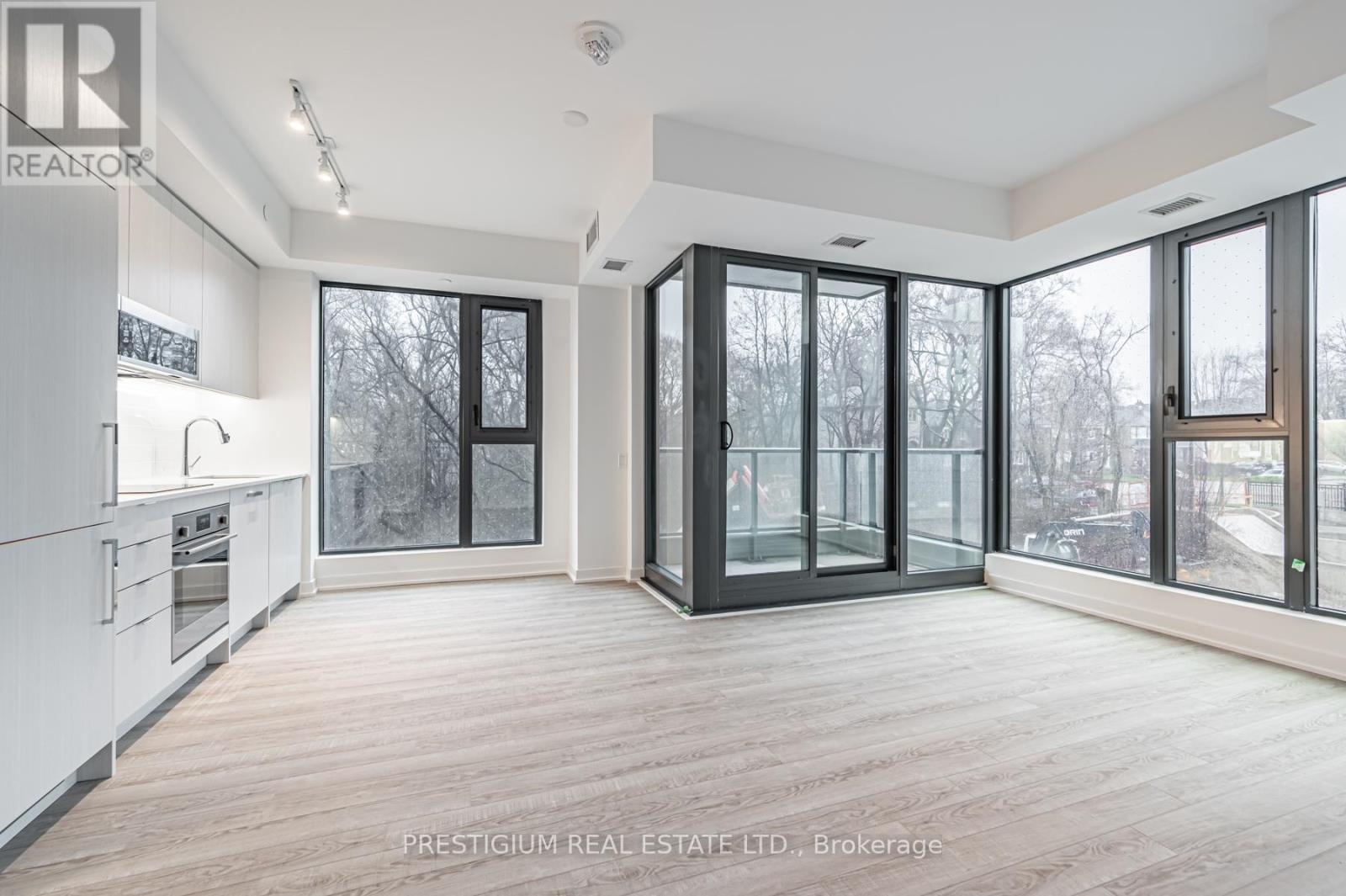 216 - 250 Lawrence Avenue W, Toronto, Ontario  M5M 1B2 - Photo 3 - C12176053