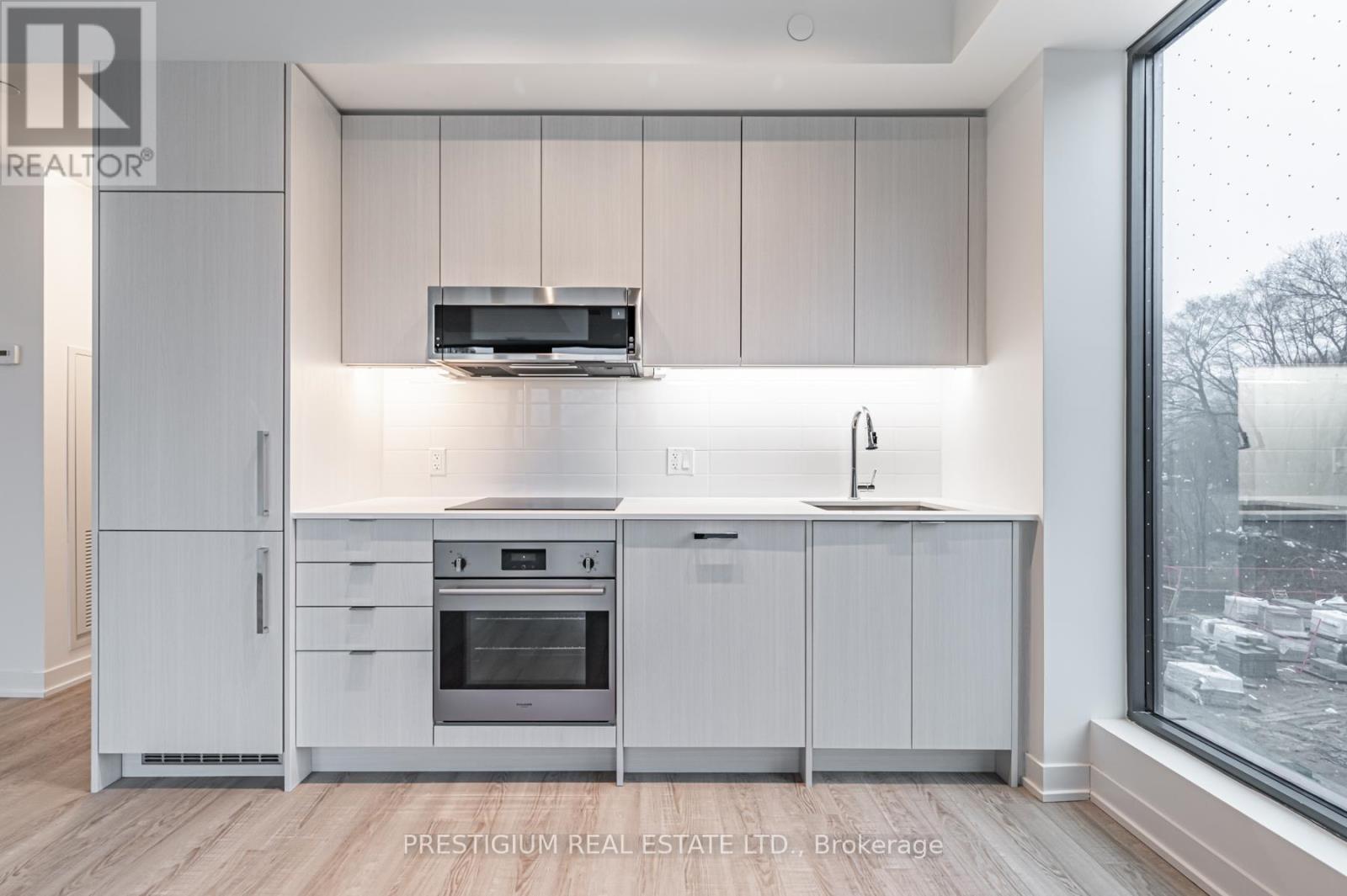 216 - 250 Lawrence Avenue W, Toronto, Ontario  M5M 1B2 - Photo 5 - C12176053