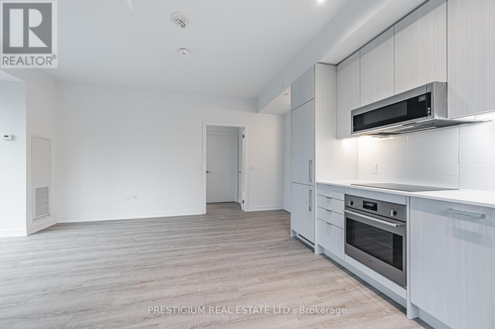 216 - 250 Lawrence Avenue W, Toronto, Ontario  M5M 1B2 - Photo 7 - C12176053