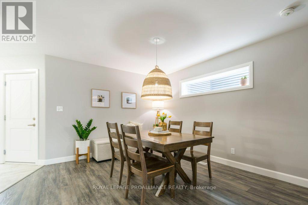 42 Dewal Place, Belleville, Ontario  K8P 0E5 - Photo 6 - X12032042