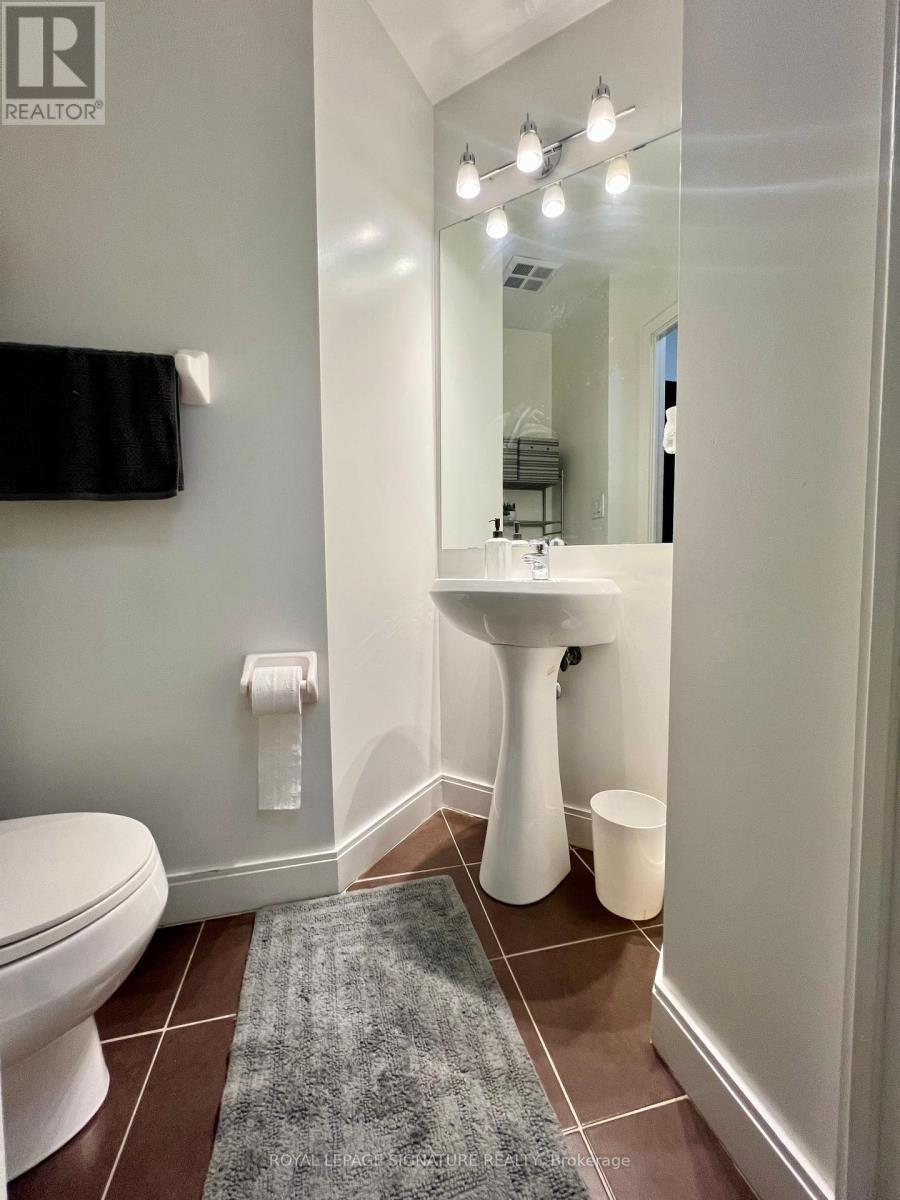 607 - 80 Absolute Avenue, Mississauga (City Centre), Ontario  L4Z 0A5 - Photo 2 - W12175774