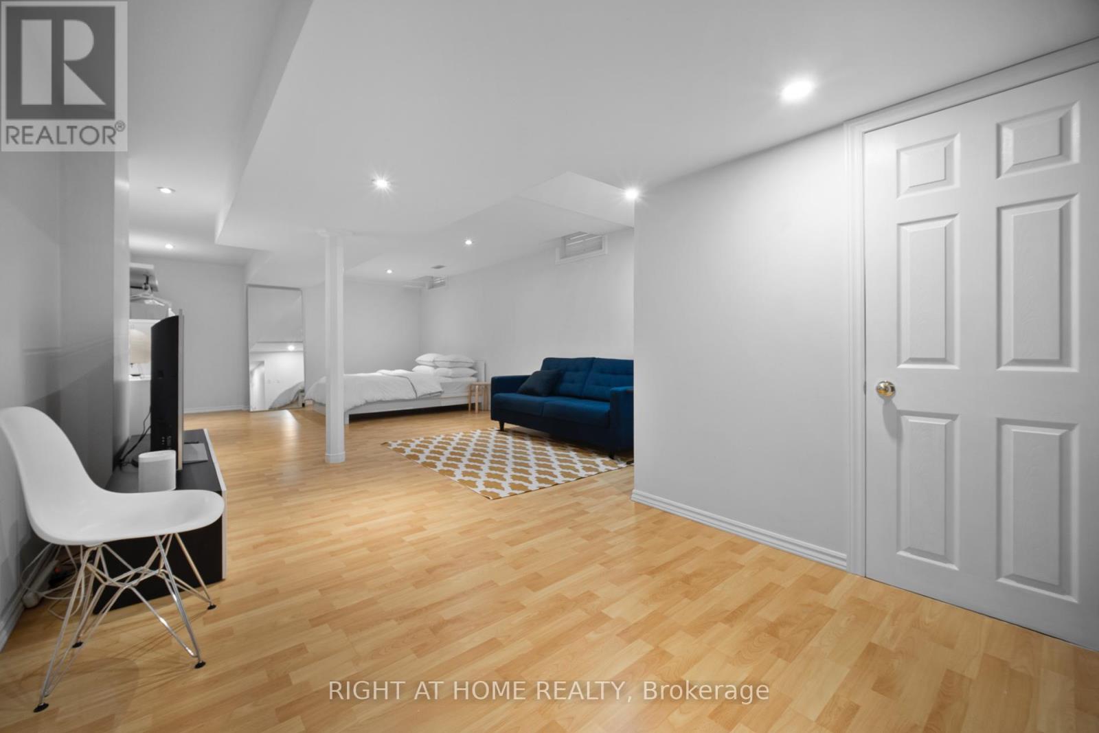 1085 Foxglove Place, Mississauga (East Credit), Ontario  L5V 2N5 - Photo 34 - W12175784
