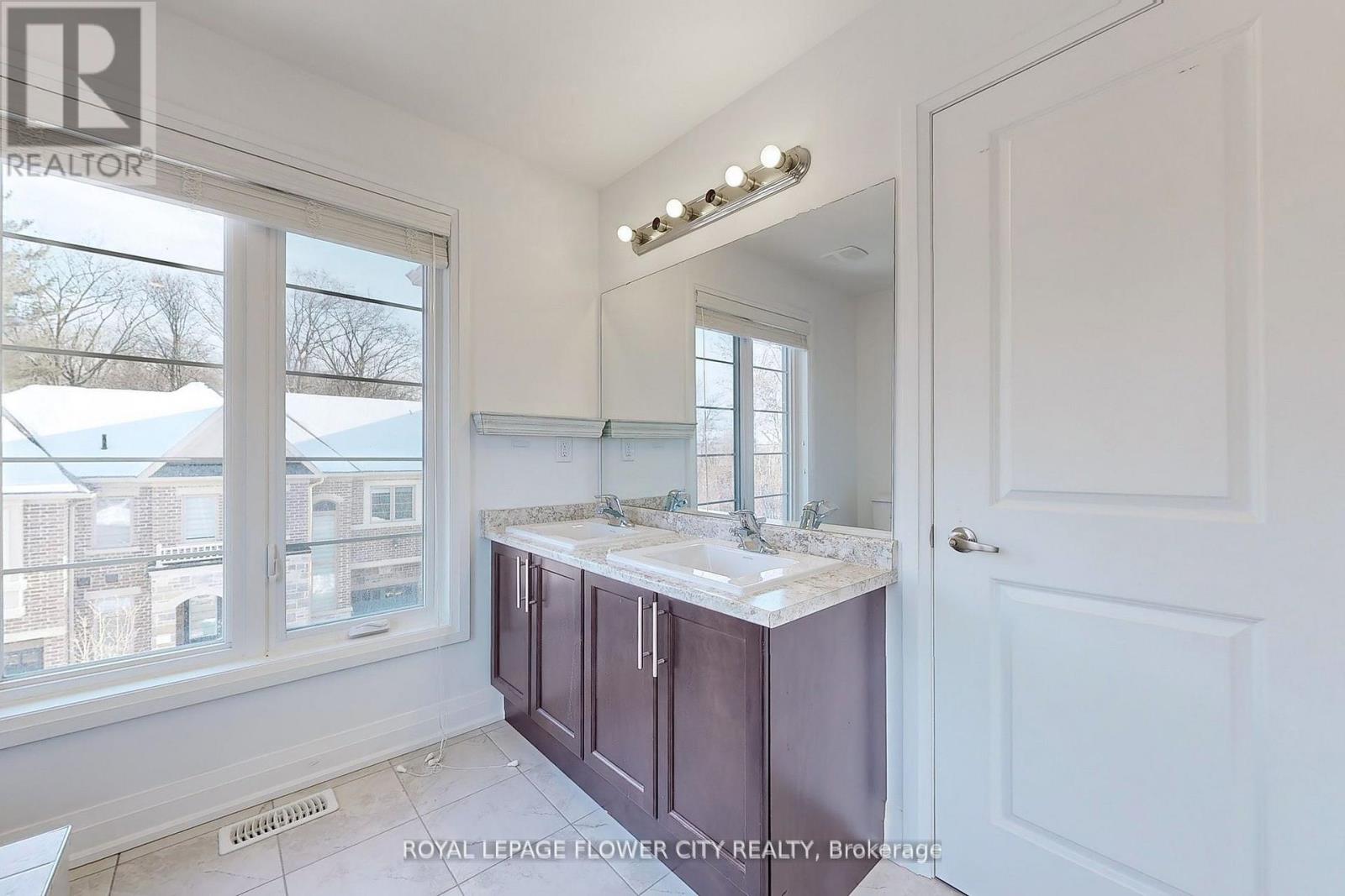 2 Summerbeam Way, Brampton (Brampton West), Ontario  L6Y 6H3 - Photo 32 - W12175817