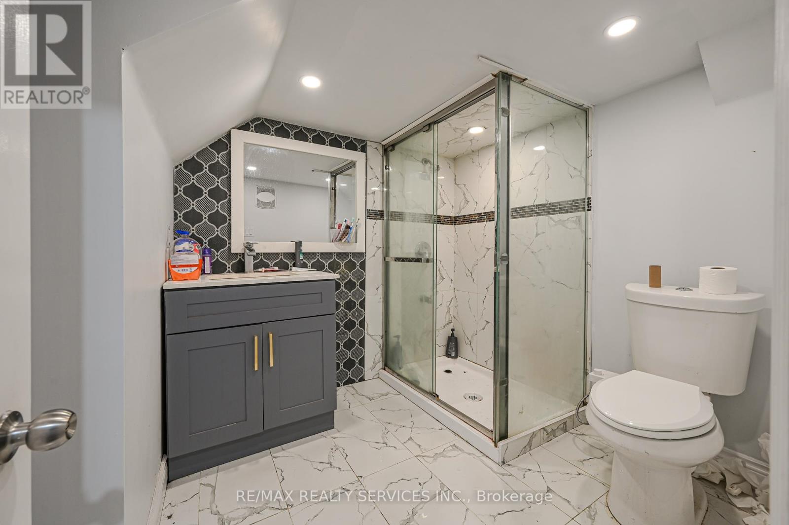 119 Crown Victoria Drive, Brampton (Fletcher's Meadow), Ontario  L7A 3X9 - Photo 40 - W12175824