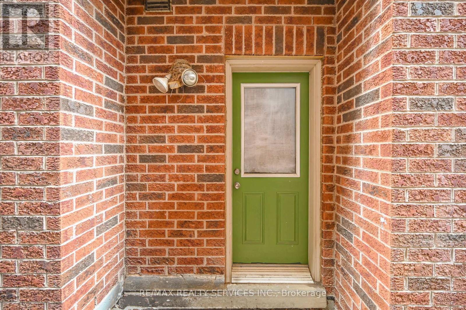 119 Crown Victoria Drive, Brampton (Fletcher's Meadow), Ontario  L7A 3X9 - Photo 42 - W12175824