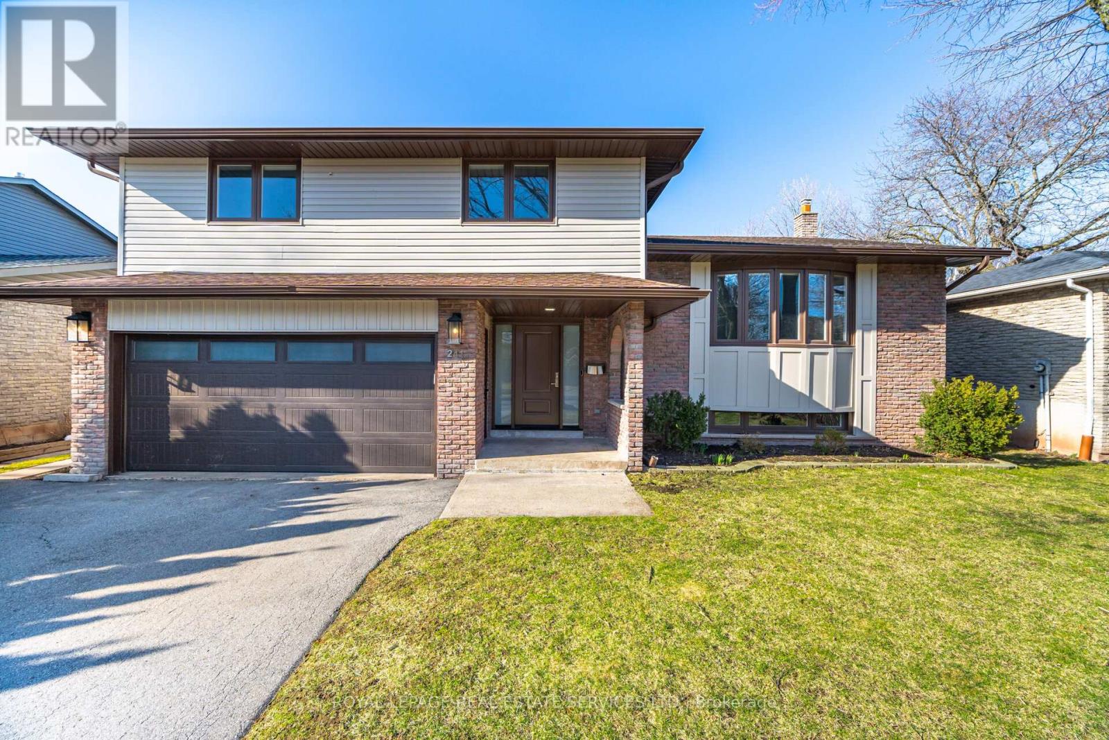241 SUNRISE CRESCENT, Oakville, Ontario