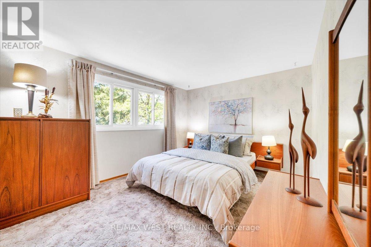 3273 Candela Drive, Mississauga, Ontario  L5A 2V1 - Photo 17 - W12175845