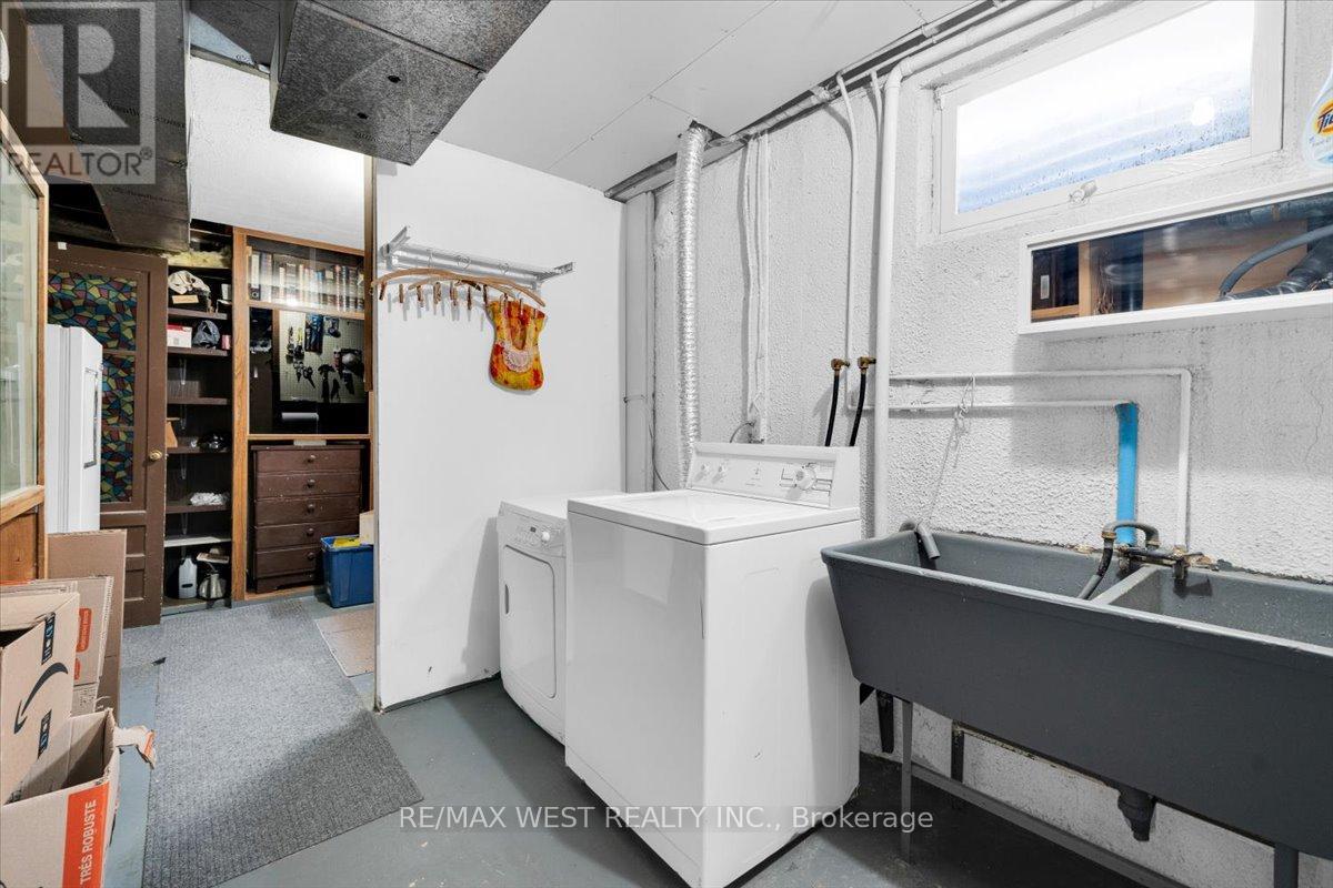 3273 Candela Drive, Mississauga, Ontario  L5A 2V1 - Photo 30 - W12175845