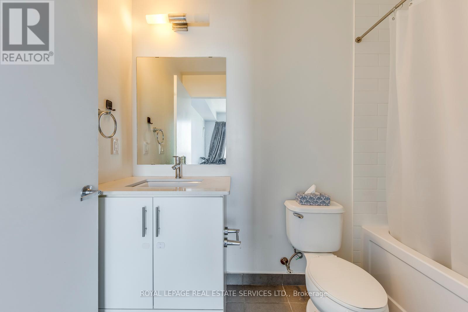 1902 - 365 Prince Of Wales Drive, Mississauga (City Centre), Ontario  L5B 0G6 - Photo 24 - W12175864