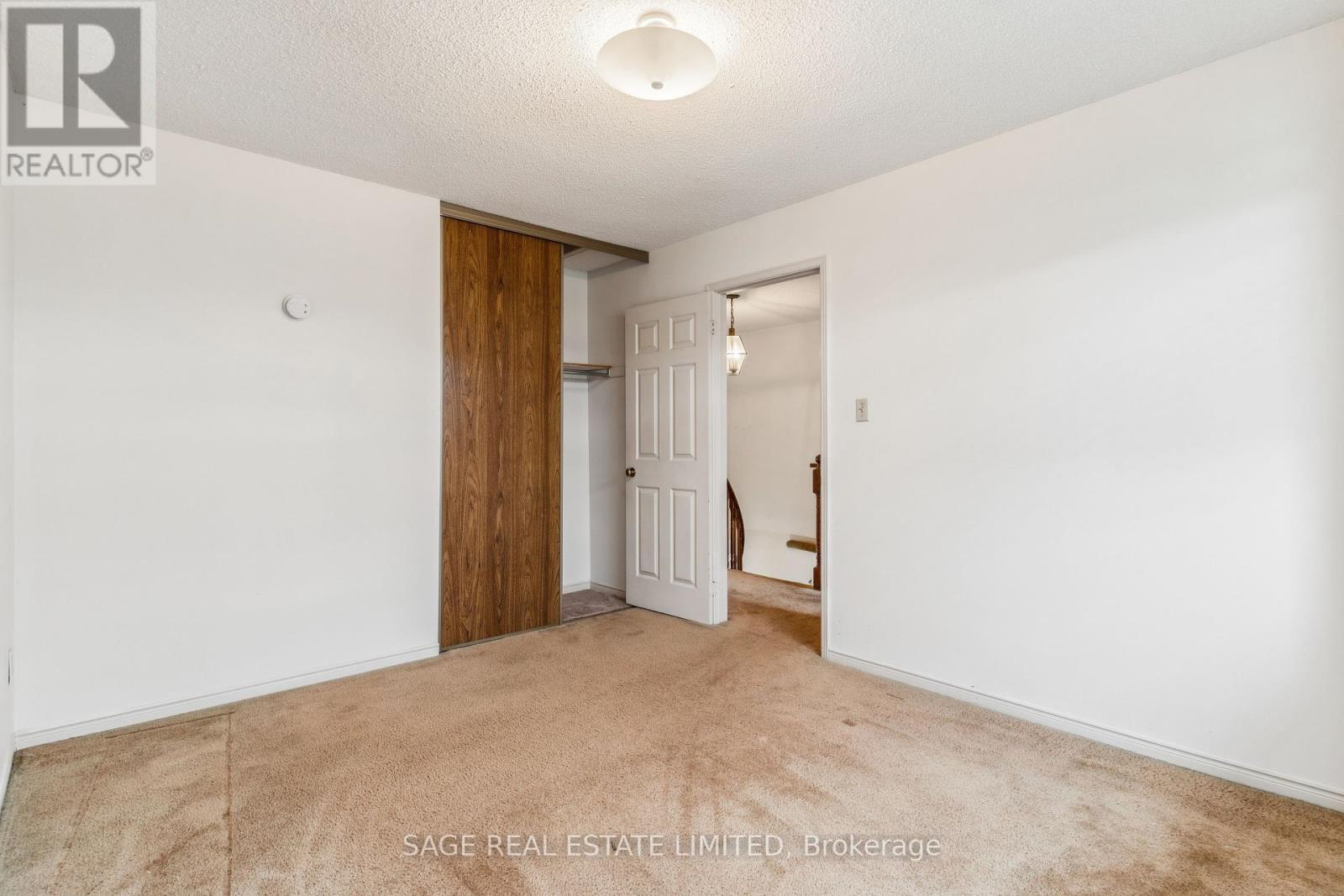 27 Newgreen Crescent, Brampton, Ontario  L6S 4Y2 - Photo 15 - W12175880