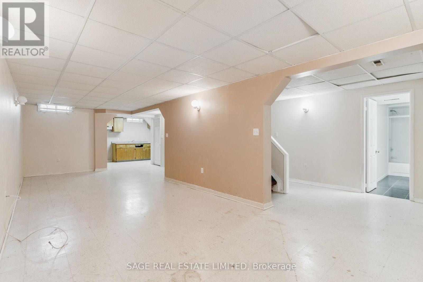 27 Newgreen Crescent, Brampton, Ontario  L6S 4Y2 - Photo 20 - W12175880