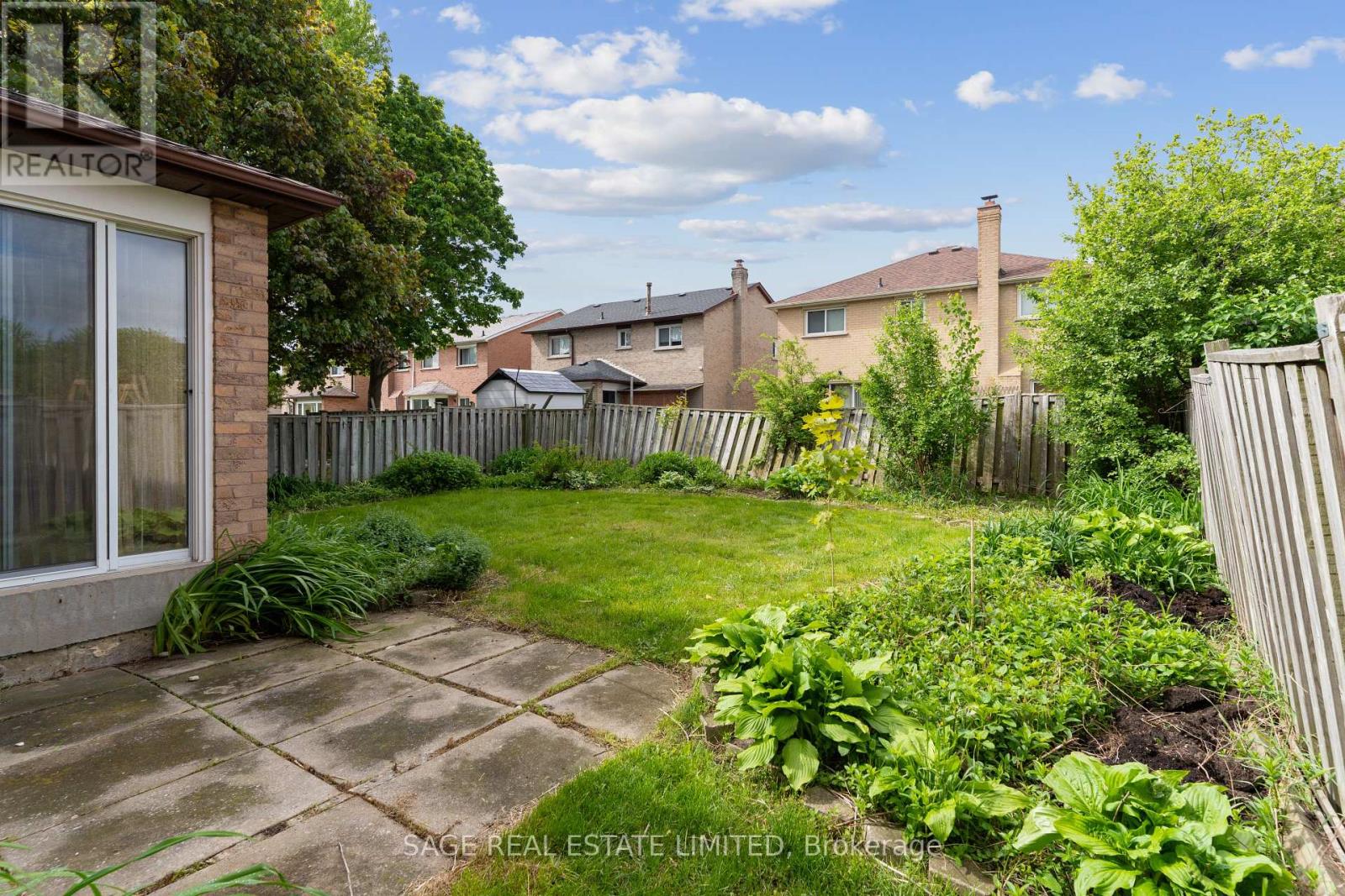 27 Newgreen Crescent, Brampton, Ontario  L6S 4Y2 - Photo 29 - W12175880