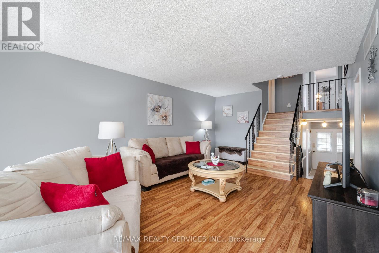 85 Salisbury Circle, Brampton, Ontario  L6V 2Z4 - Photo 10 - W12175900