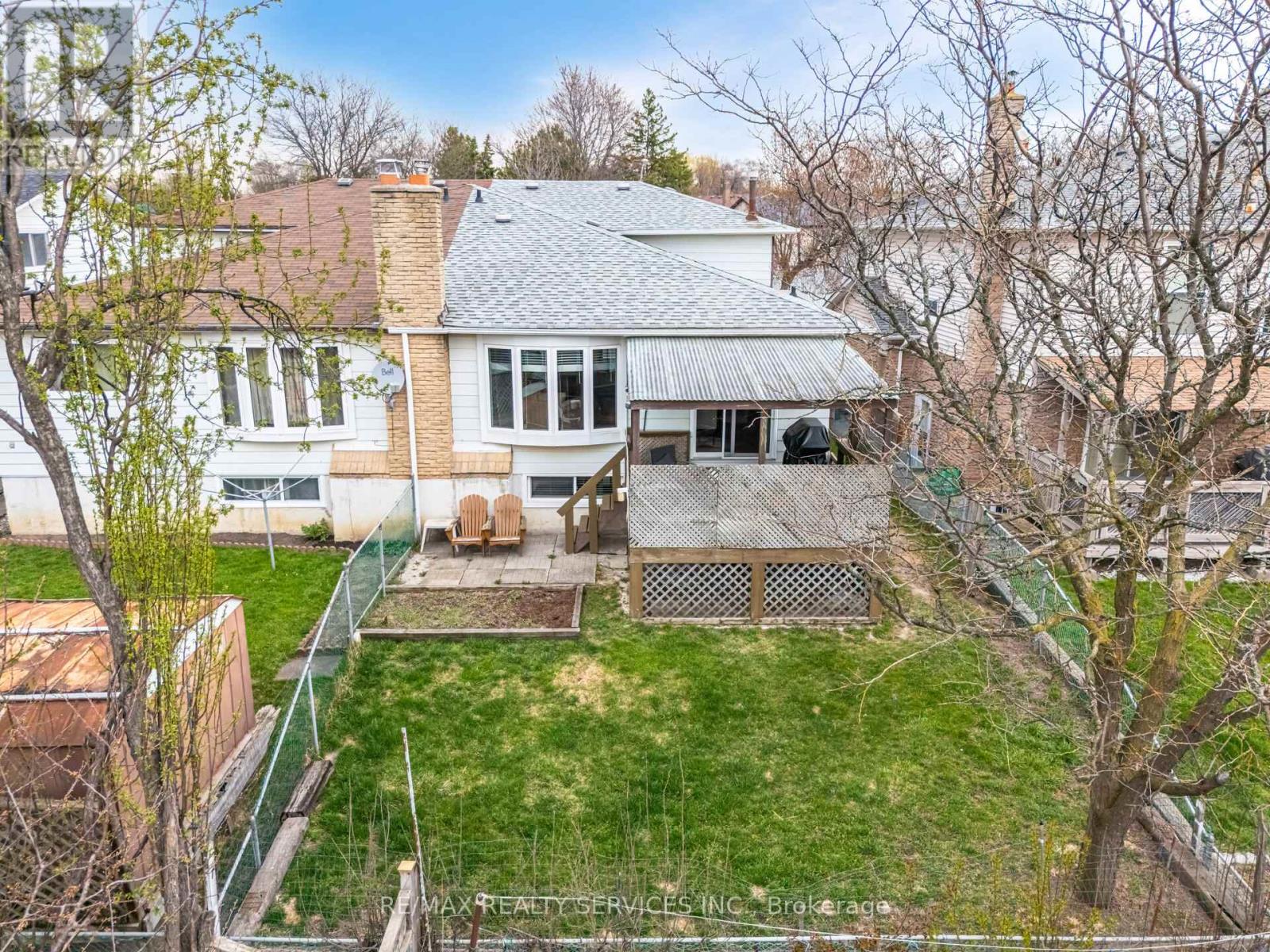 85 Salisbury Circle, Brampton (Brampton North), Ontario  L6V 2Z4 - Photo 38 - W12175900