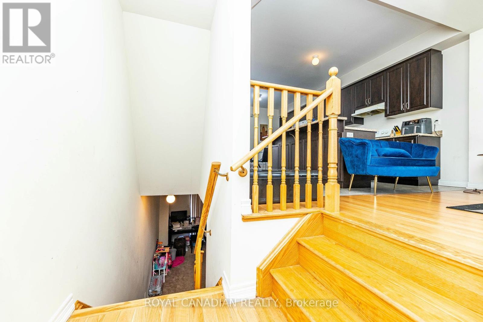 107 Sea Drifter Crescent, Brampton, Ontario  L6P 4B1 - Photo 7 - W12175902