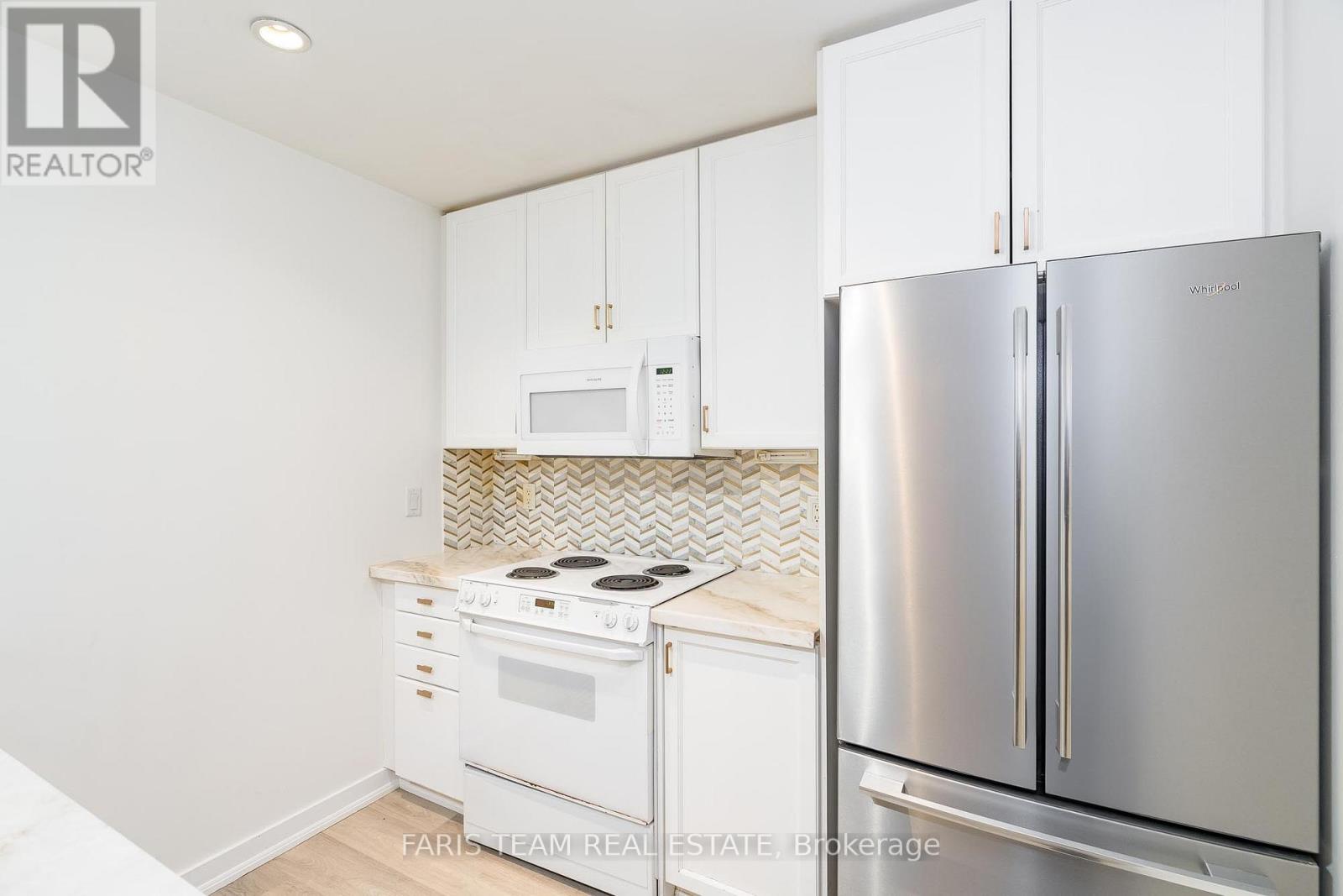 806 - 88 Palace Pier Court, Toronto (Mimico), Ontario  M8V 4C2 - Photo 7 - W12175931
