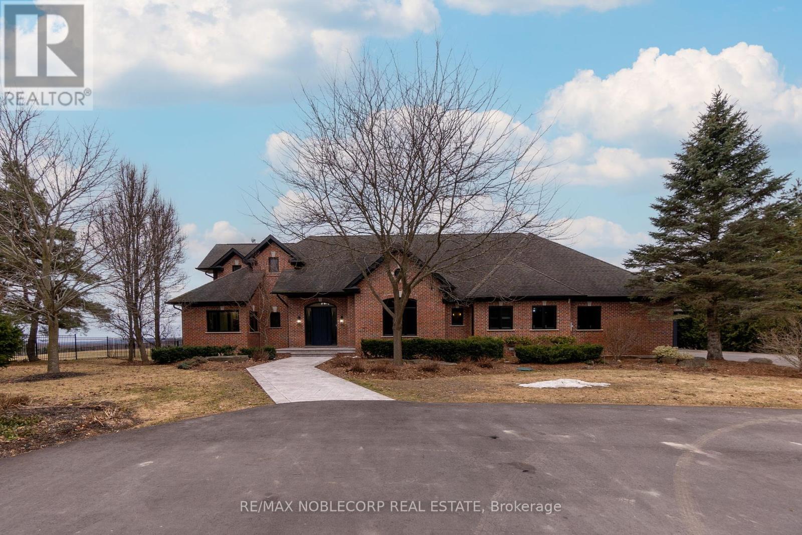 17088 Horseshoe Hill Road, Caledon, Ontario  L7C 2N6 - Photo 2 - W12175943