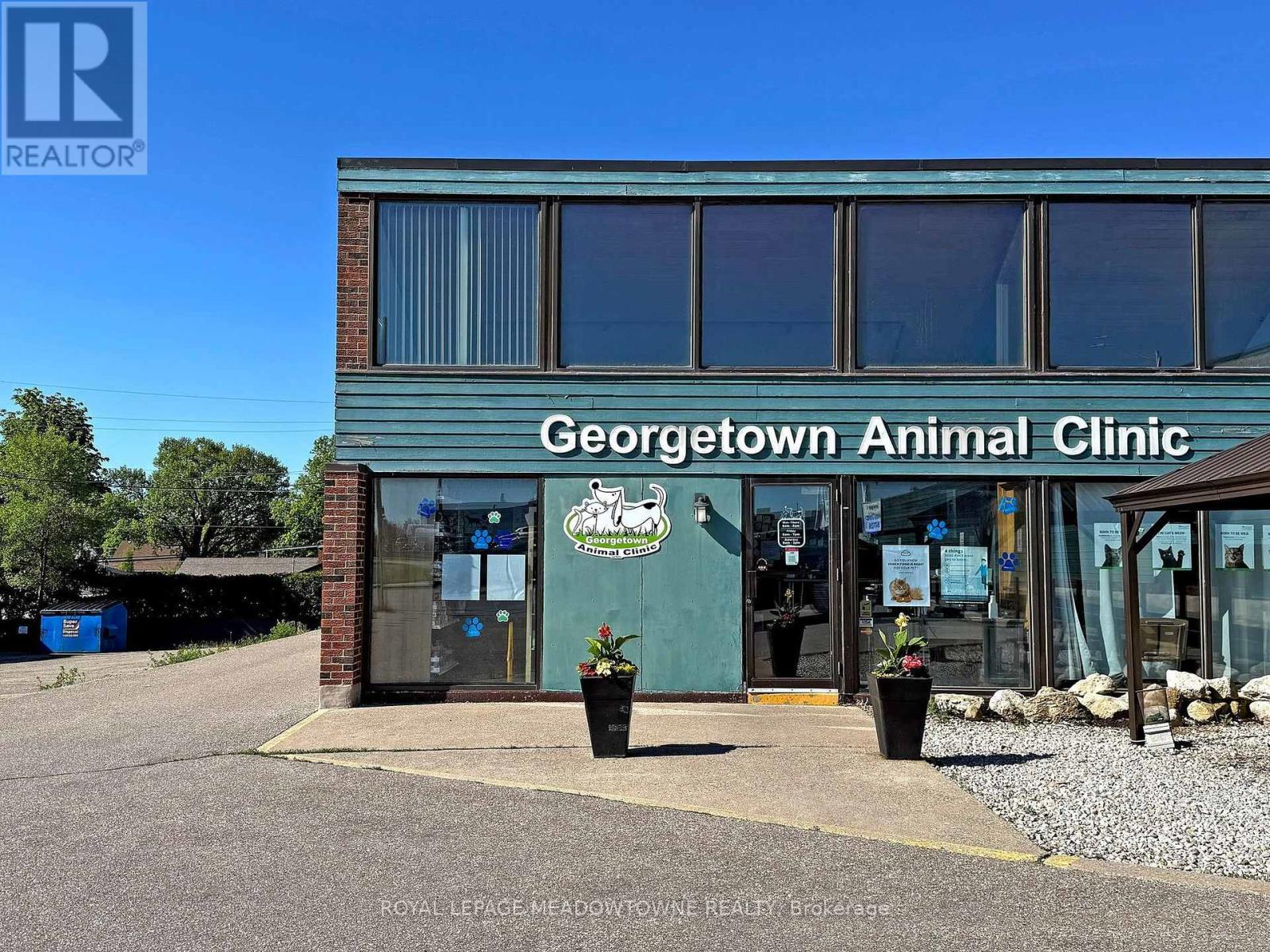 4 Mountainview Road S, Halton Hills (Georgetown), Ontario  L7G 4J9 - Photo 11 - W12175953