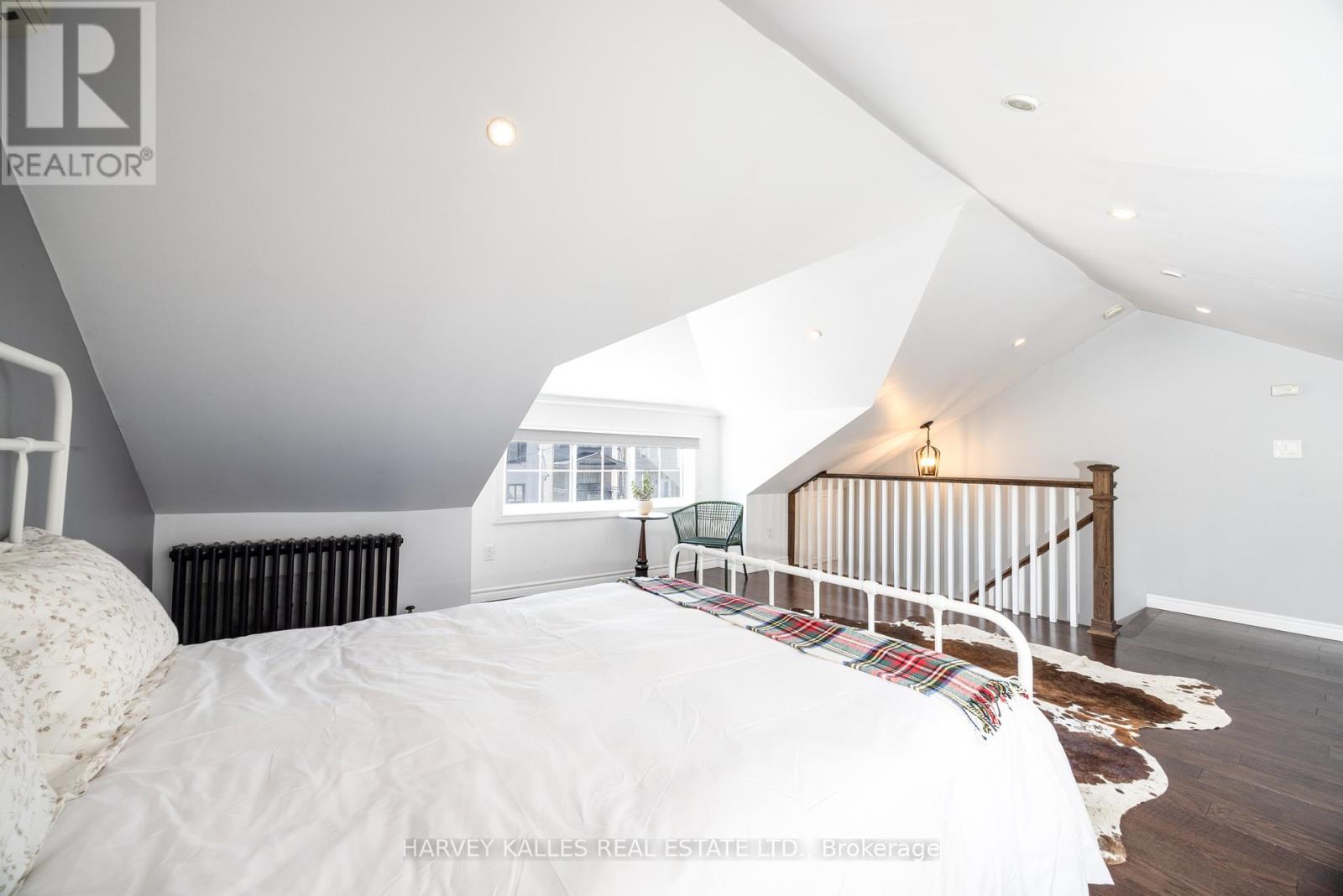 210 Gowan Avenue, Toronto, Ontario  M4J 2K6 - Photo 37 - E12176003
