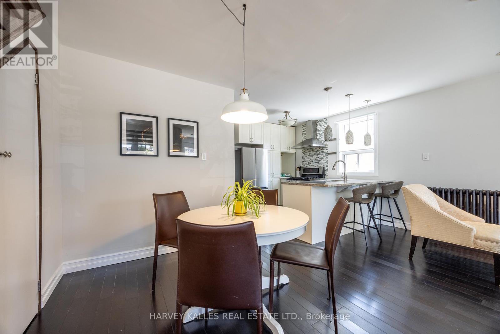 210 Gowan Avenue, Toronto, Ontario  M4J 2K6 - Photo 9 - E12176003