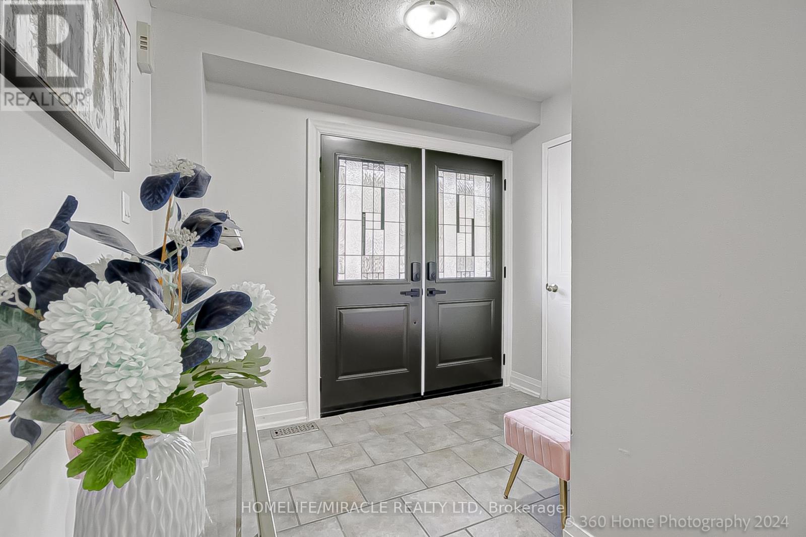 Property at 76 KATE AITKEN CRESCENT image 3