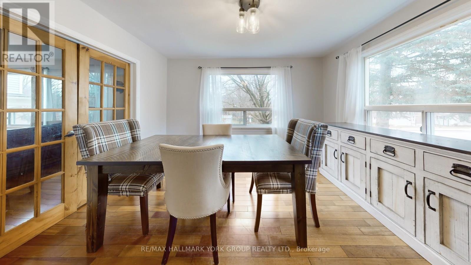122 Gurnett Street, Aurora, Ontario  L4G 1P6 - Photo 11 - N12176029