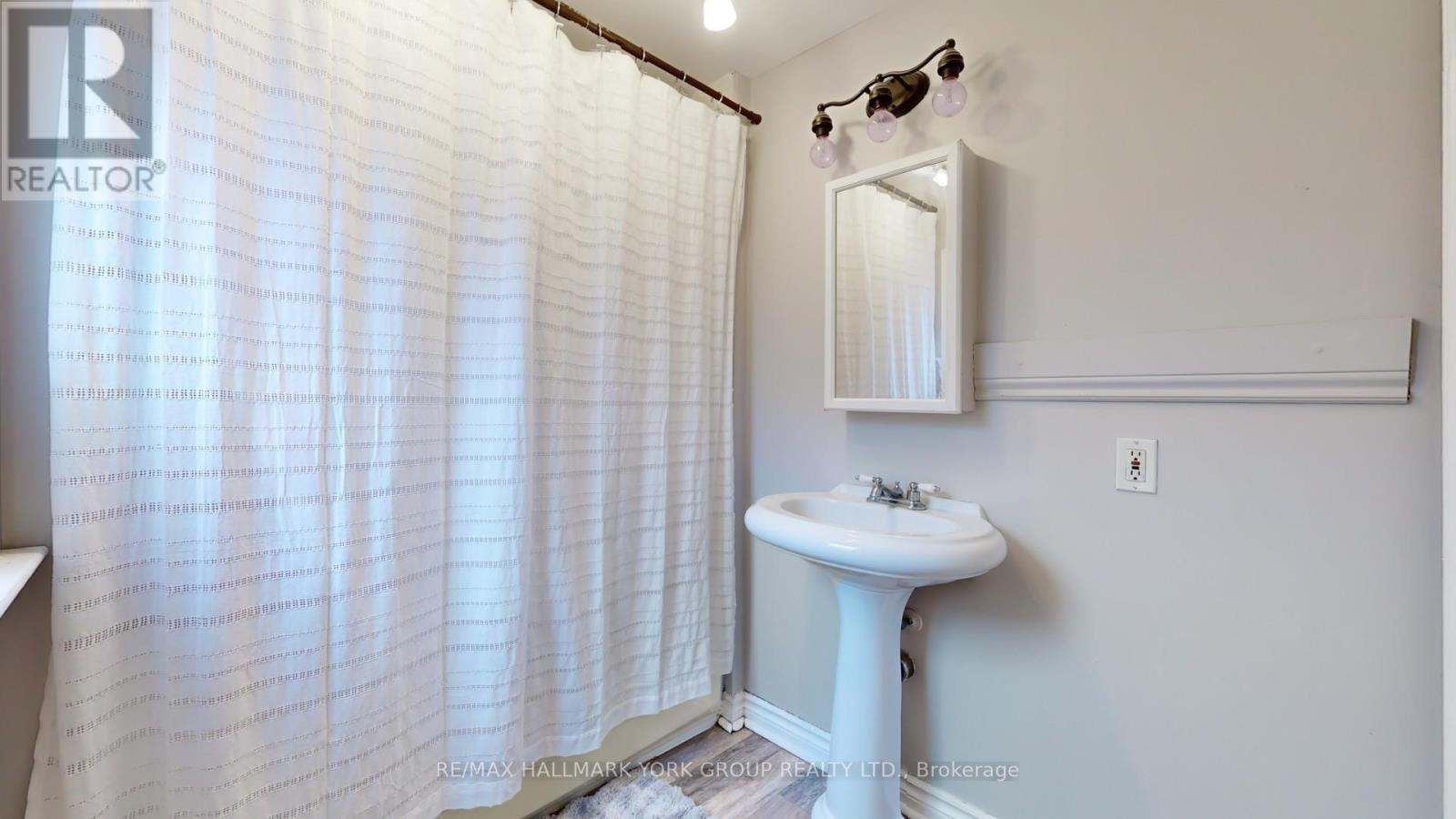 122 Gurnett Street, Aurora, Ontario  L4G 1P6 - Photo 25 - N12176029
