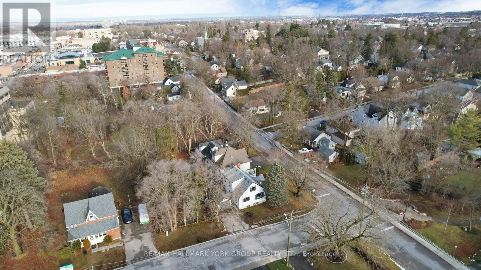 122 Gurnett Street, Aurora, Ontario  L4G 1P6 - Photo 36 - N12176029